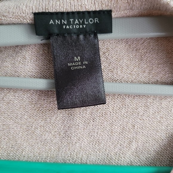 Ann Taylor palepink gold shimmer ruffle cardigan - Picture 3 of 6